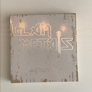 Glam metals pallet